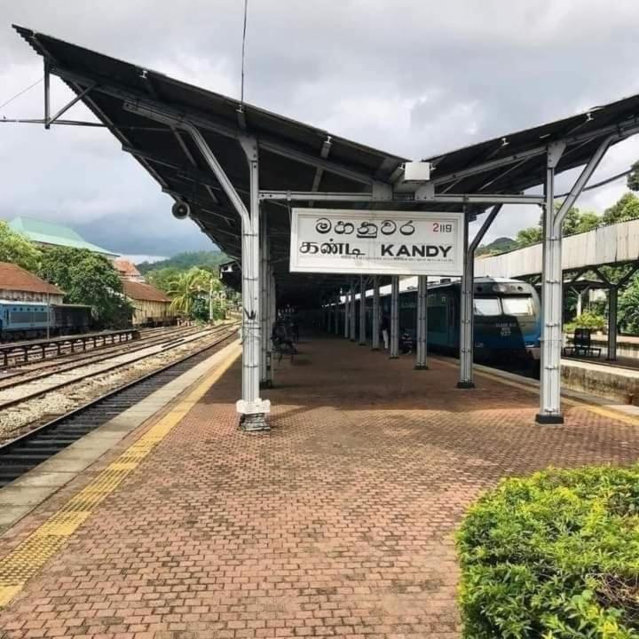 Ella Way Resort Peradeniya Eksteriør bilde